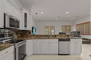 16763 NW 77th Path, Miami Lakes, FL 33016 - Photo 24