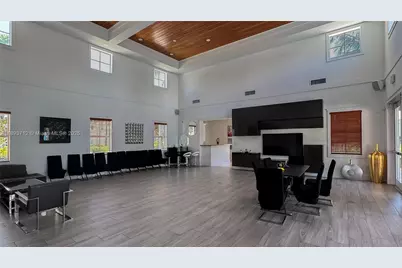 10742 NW 74th Ln, Doral, FL 33178 - Photo 48