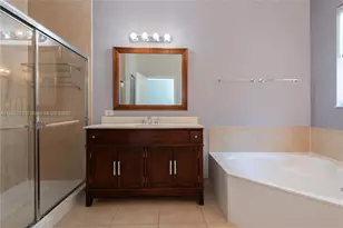 10742 NW 74th Ln, Doral, FL 33178 - Photo 22