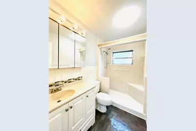 1050 Atlantic Shores Blvd #108, Hallandale Beach, FL 33009 - Photo 20