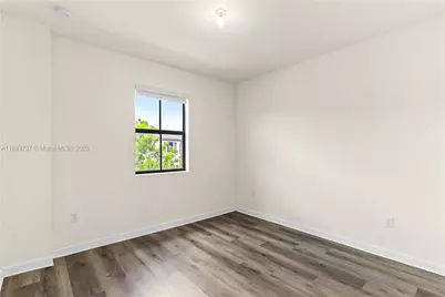 3354 W 100th Ter, Hialeah, FL 33018 - Photo 26