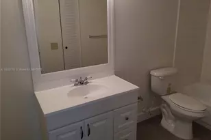 13090 Vista Isles Dr, Sunrise, FL 33325 - Photo 6