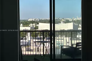 1800 Collins Ave, Miami Beach, FL 33139 - Photo 4