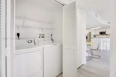 19501 W Country Club Dr #1111, Aventura, FL 33180 - Photo 10