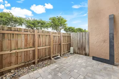 10900 SW 104th St #122, Miami, FL 33176 - Photo 20