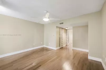 10900 SW 104th St #122, Miami, FL 33176 - Photo 12