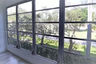 8101 SW 24th Ct, Davie, FL 33324 - Photo 24