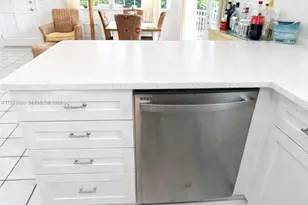 410 Mahogany Ave, Key Largo, FL 33037 - Photo 8