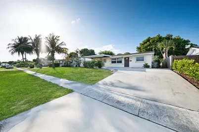 3589 Island Rd, Palm Beach Gardens, FL 33410 - Photo 4