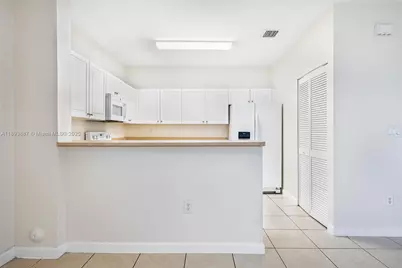 2884 SE 2nd Dr, Homestead, FL 33033 - Photo 4