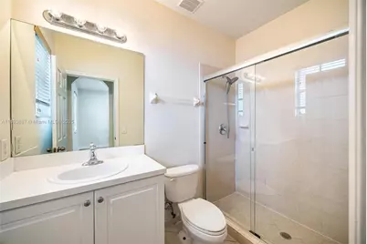 2884 SE 2nd Dr, Homestead, FL 33033 - Photo 18