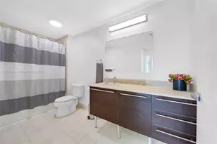 1900 N Bayshore Dr, Miami, FL 33132 - Photo 14