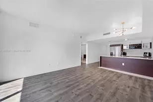 1900 N Bayshore Dr, Miami, FL 33132 - Photo 2