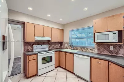 9802 N Military Trl, Palm Beach Gardens, FL 33410 - Photo 6