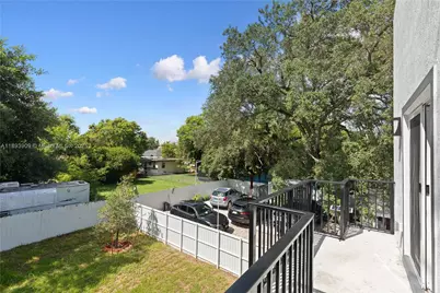 2742 NW 48th St, Miami, FL 33142 - Photo 24