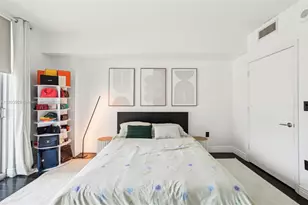 55 SE 6th St, Miami, FL 33131 - Photo 10