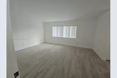 1768 NW 78th Ave, Pembroke Pines, FL 33024 - Photo 14