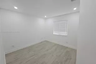 1768 NW 78th Ave, Pembroke Pines, FL 33024 - Photo 24