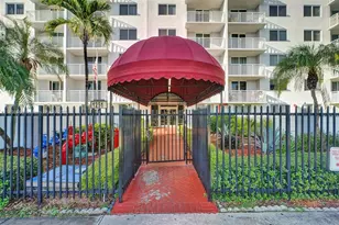 1251 NE 108th St, Miami, FL 33161 - Photo 6