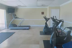 201 Golden Isles Dr, Hallandale Beach, FL 33009 - Photo 18