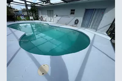 1854 Lauderdale Manor Dr, Fort Lauderdale, FL 33311 - Photo 14