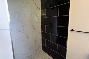 18011 NW 23rd Ave, Miami Gardens, FL 33056 - Photo 12