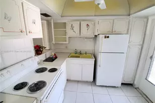 1333 E Hallandale Beach Blvd, Hallandale Beach, FL 33009 - Photo 6