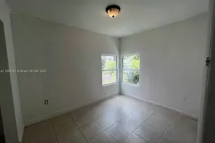 1036 NW 64th St, Miami, FL 33150 - Photo 8