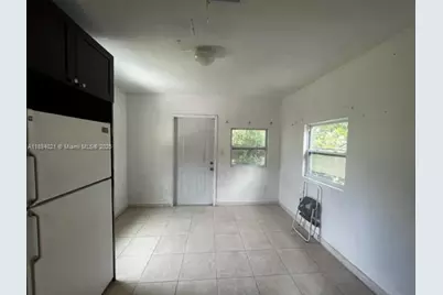 1036 NW 64th St, Miami, FL 33150 - Photo 2