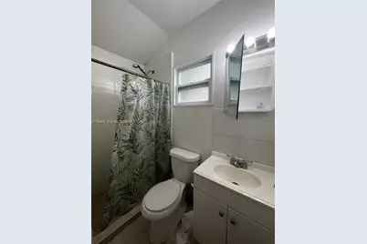 1036 NW 64th St, Miami, FL 33150 - Photo 16