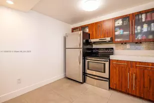 555 NE 15th St, Miami, FL 33132 - Photo 8
