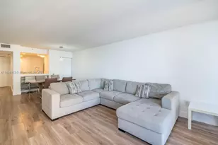 555 NE 15th St, Miami, FL 33132 - Photo 4