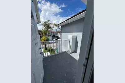 8725 SW 158th Pl, Miami, FL 33193 - Photo 30