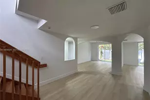 8725 SW 158th Pl, Miami, FL 33193 - Photo 10