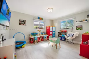 6560 SW 26th St, Miami, FL 33155 - Photo 10