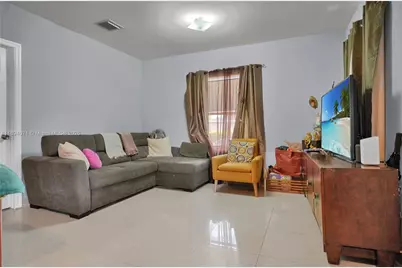 2155 NW 28th St, Miami, FL 33142 - Photo 4