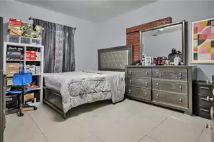 2155 NW 28th St, Miami, FL 33142 - Photo 14