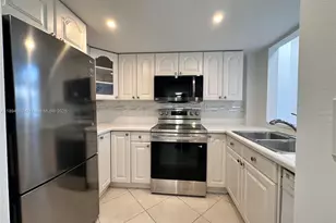 540 Brickell Key Dr, Miami, FL 33131 - Photo 1