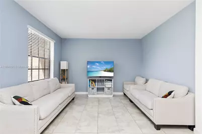 24887 SW 113th Pl, Homestead, FL 33032 - Photo 6