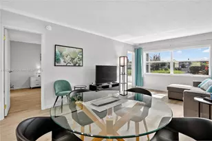 4706 NW 36th St, Lauderdale Lakes, FL 33319 - Photo 16