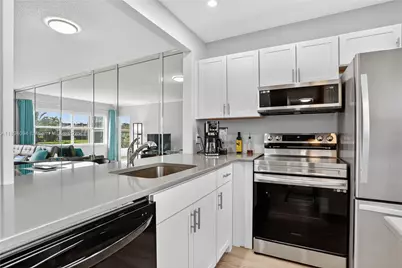 4706 NW 36th St #411, Lauderdale Lakes, FL 33319 - Photo 6