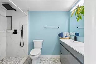 9450 Live Oak Pl, Davie, FL 33324 - Photo 32