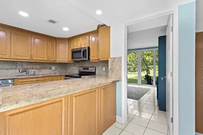 9450 Live Oak Pl #109, Davie, FL 33324 - Photo 18