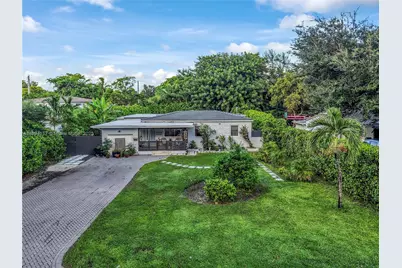 1015 NE 119th St, Biscayne Park, FL 33161 - Photo 48