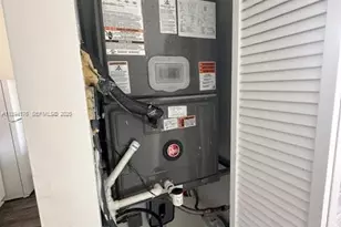 7420 W 20th Ave, Hialeah, FL 33016 - Photo 14