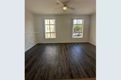 7420 W 20th Ave #237, Hialeah, FL 33016 - Photo 4