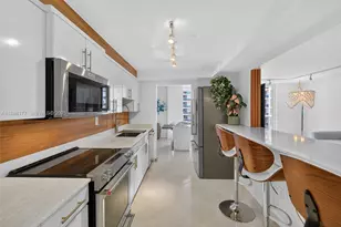 2401 Collins Ave, Miami Beach, FL 33140 - Photo 14