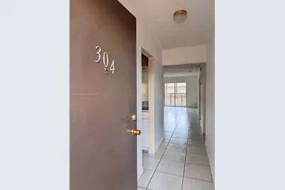 6055 W 19th Ave #304, Hialeah, FL 33012 - Photo 10