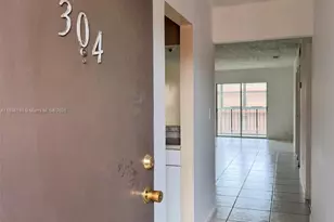 6055 W 19th Ave, Hialeah, FL 33012 - Photo 10