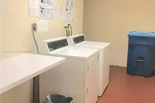 8962 S Hollybrook Blvd, Pembroke Pines, FL 33025 - Photo 22